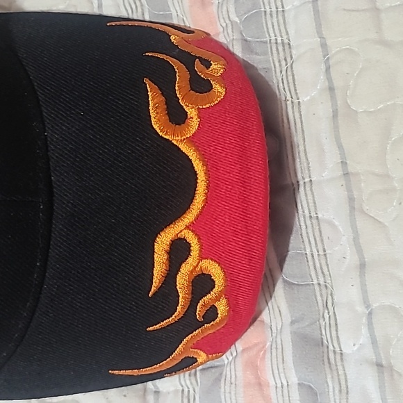 Dale Earnhardt Ball Cap - Picture 6 of 8